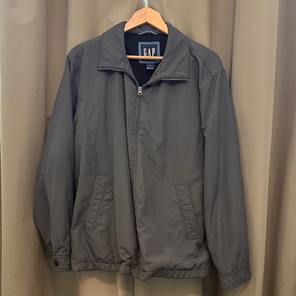 GAP Men's Charcoal Lightweight Jacket